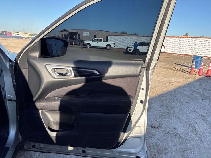 2017-nissan-pathfinder-image-20