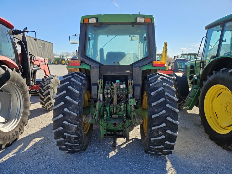 1996-john-deere-6400-image-11