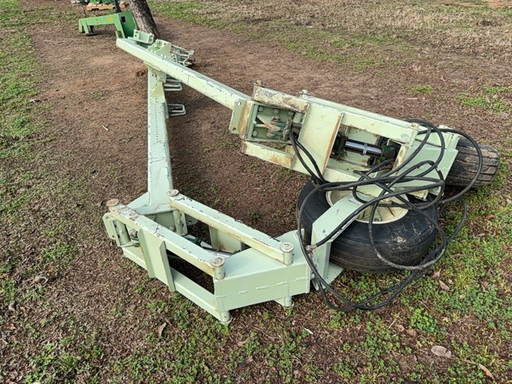 kmc---lift-assist-wheels-image-26