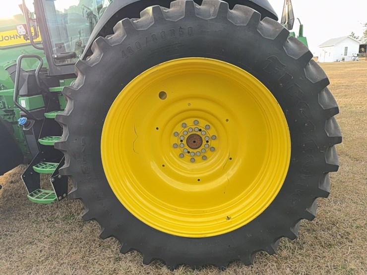 2022-john-deere-8r-410-image-33