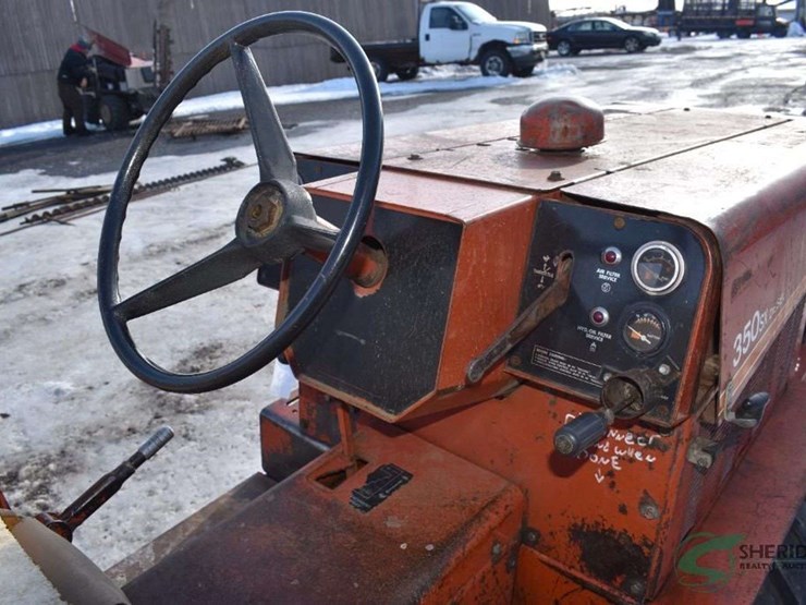 ditch-witch-350sx-image-17