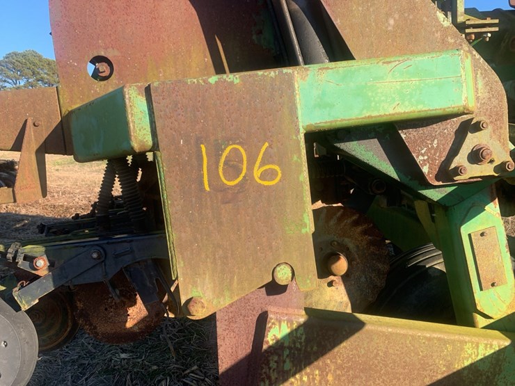 folding-grain-drill-image-2