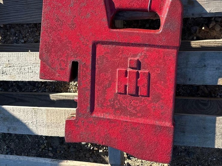 2642---(1)-ih-suitcase-weight-image-1