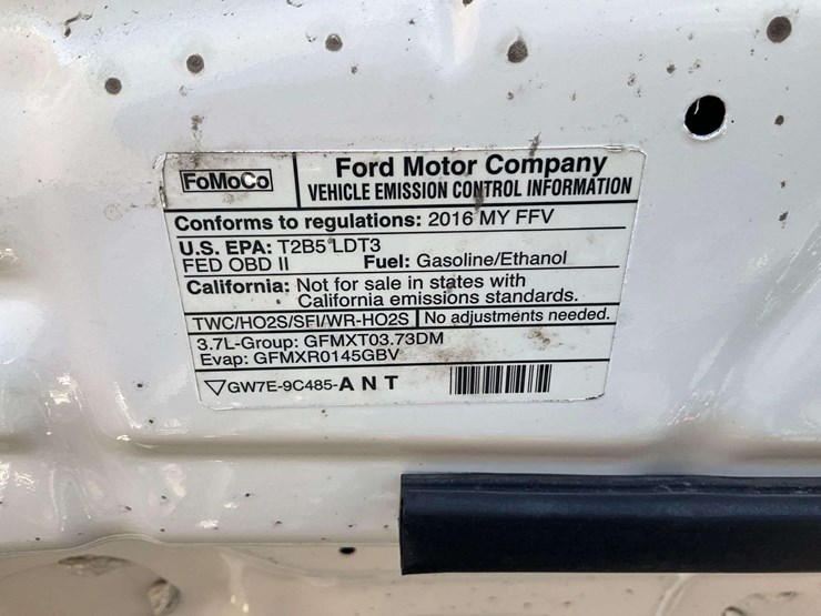 2016-ford-explorer-image-10