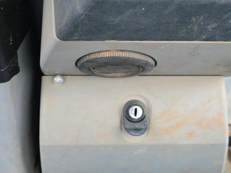 caterpillar-430e-image-27