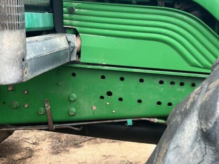 john-deere-7330-image-11