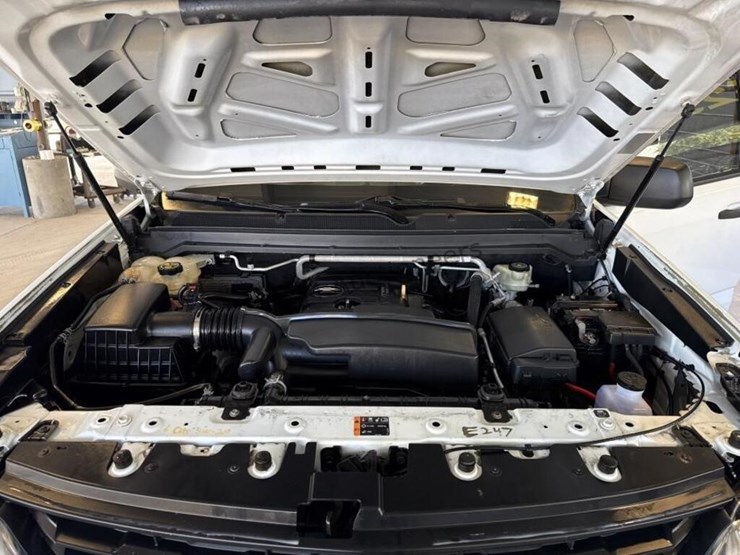 2016-chevrolet-colorado-image-16