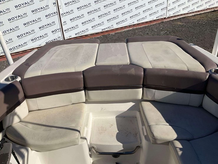 2014-sea-ray-250slx-bowrider-boat-with-t/a-boat-trailer-image-26