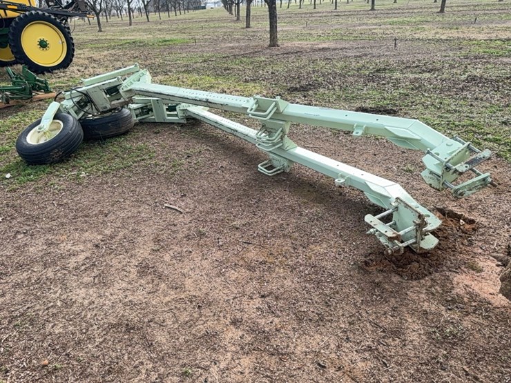 kmc---lift-assist-wheels-image-36