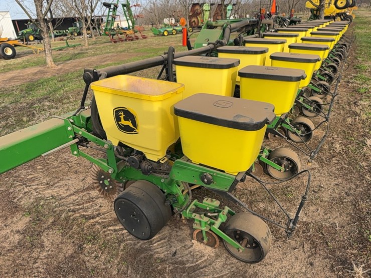 john-deere-1725-image-68