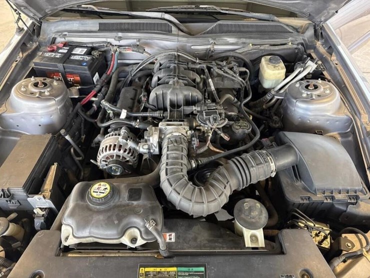 2007-ford-mustang-coupe-image-10