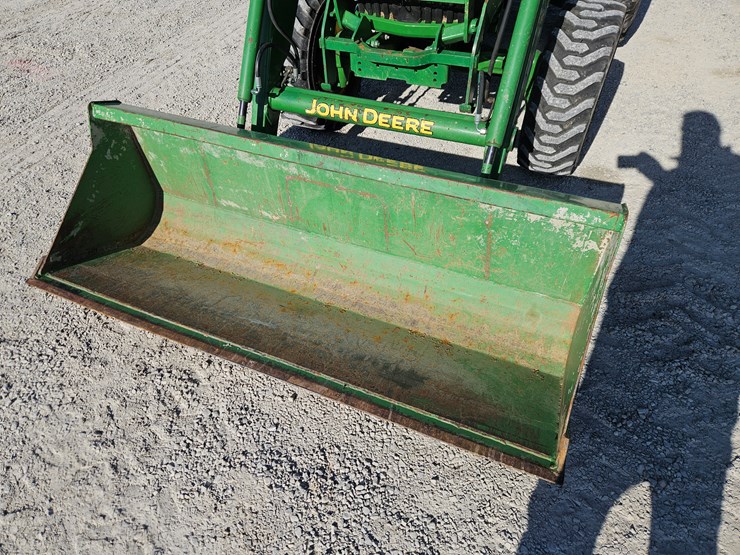 2014-john-deere-4044r-image-3