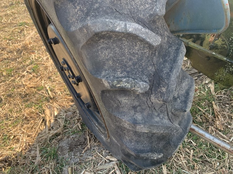 ford-tractor-image-16