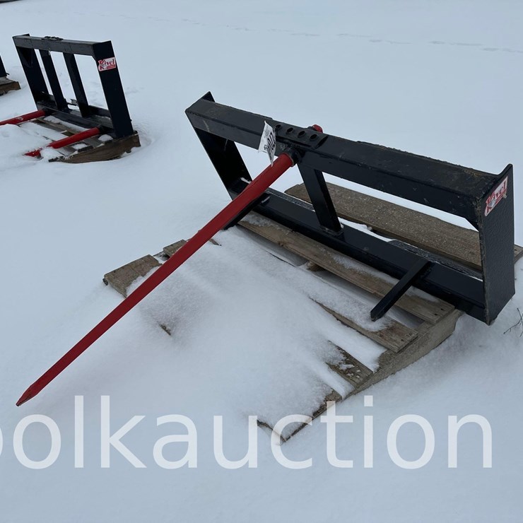 2704 - SINGLE PRONG BALE SPEAR