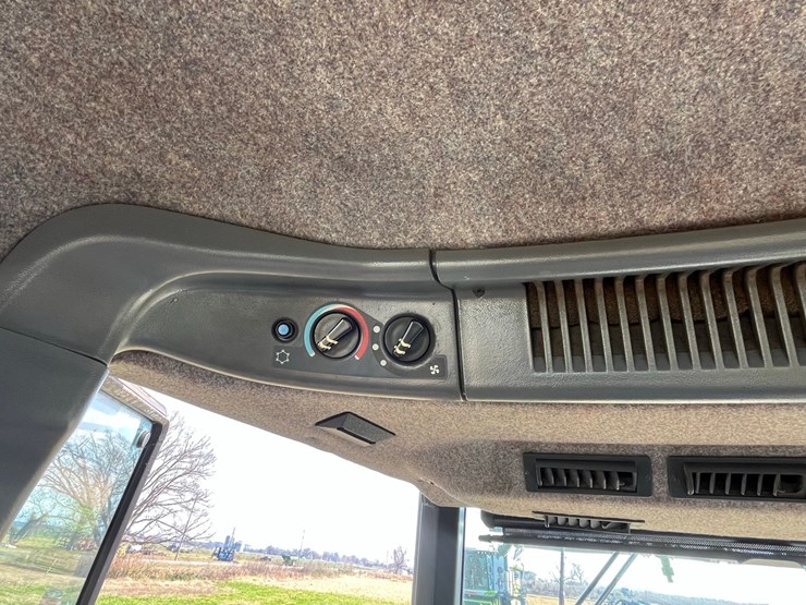 caterpillar-ch55-image-25