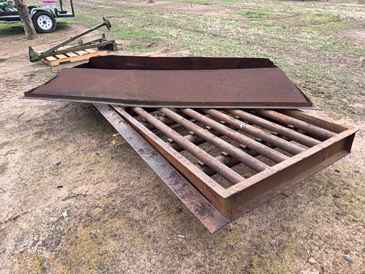 dump-pit-cover-and-top-of-funnel-image-10