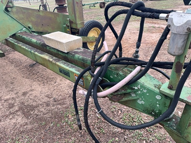 john-deere-7300-image-7