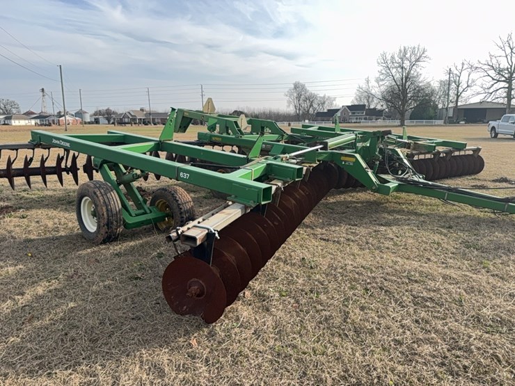 john-deere-637-image-28