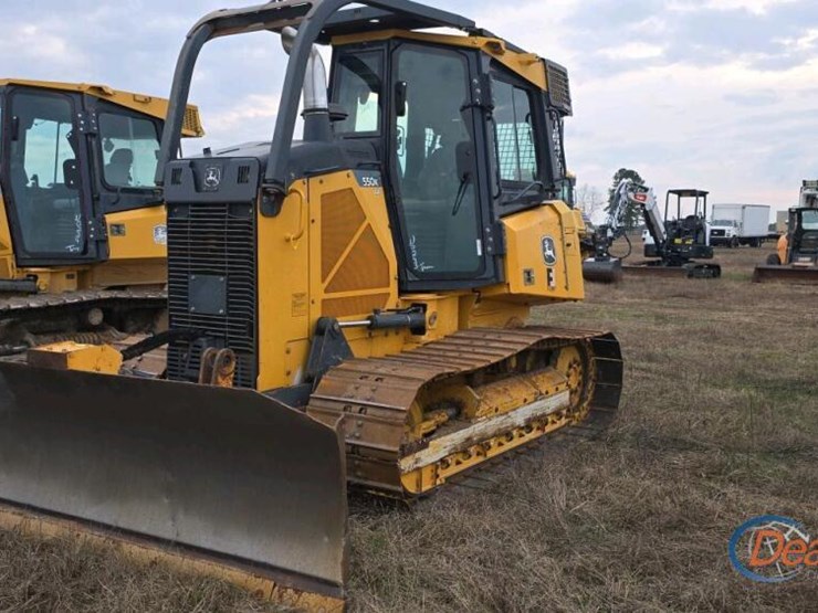 2016-deere-550k-image-32