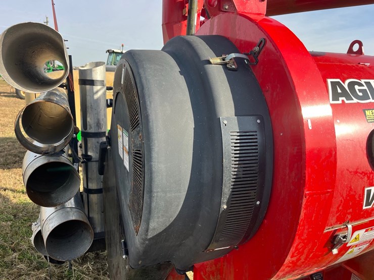 agi-grain-vac,-looks-like-new,-call-252-943-4231-with-questions-image-25