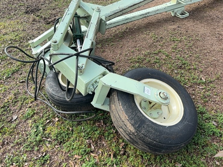 kmc---lift-assist-wheels-image-33