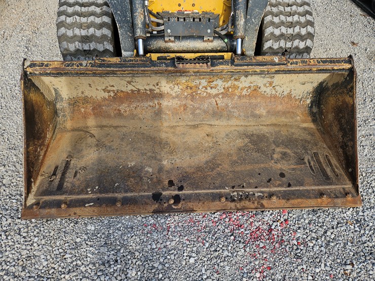 2020-deere-325g-image-3