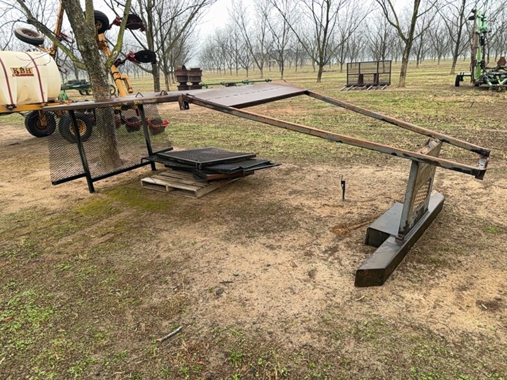 gt-metal-works-tractor-cage-image-6