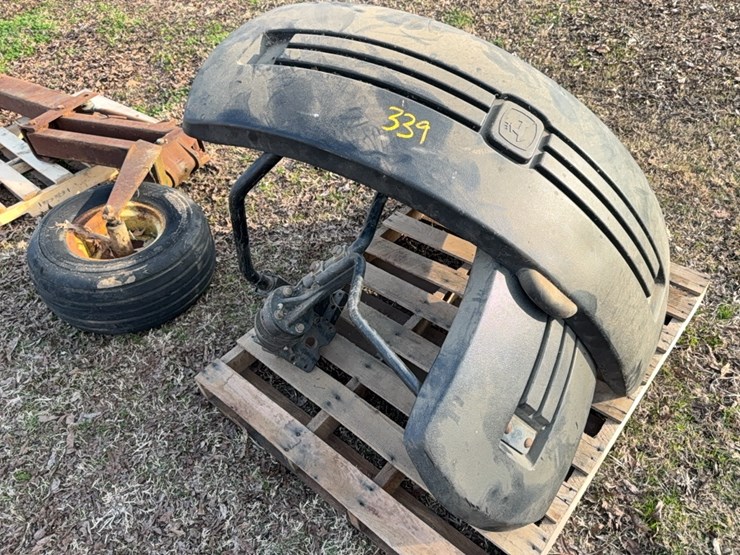 2--john-deere-fenders-(non-matching-both-different)-image-3