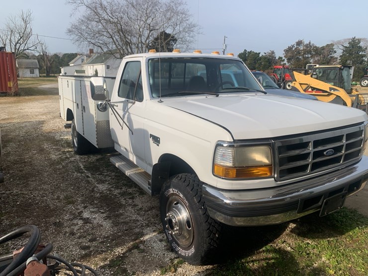 1995-ford-f350-xlt-image-24