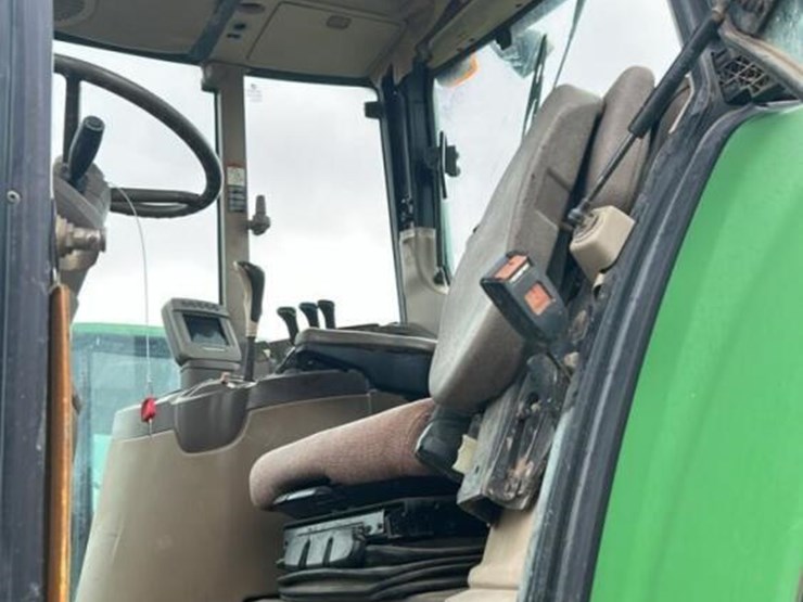 john-deere-7330-image-14