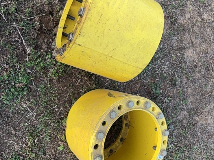 unverferth-12-bolt-front-wheel-spacers-￼-measuring-approximately-16-inches-outside-the-outside-image-10