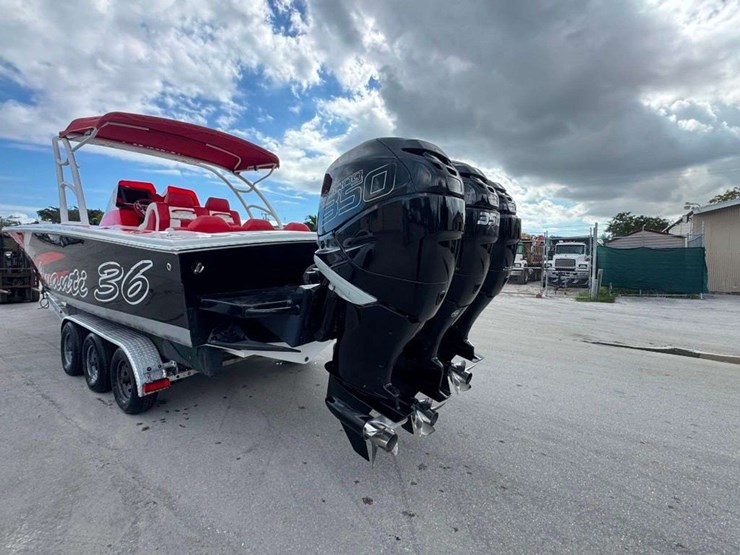 2007-avanti-36-boat-with-tri-axle-boat-trailer-image-8