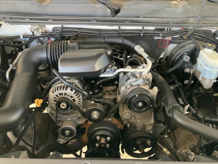 2012-chevrolet-silverado-1500-image-10