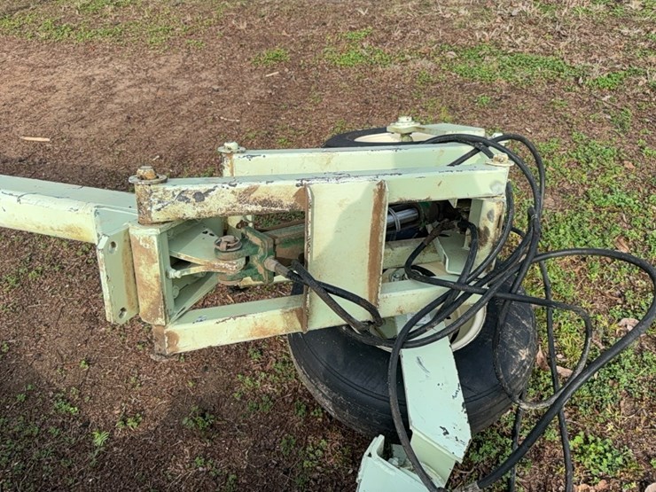 kmc---lift-assist-wheels-image-32