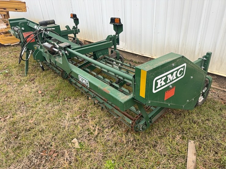 kmc-six-row-peanut-lifter/fluffer-￼-design-for-36–38-rows-image-3