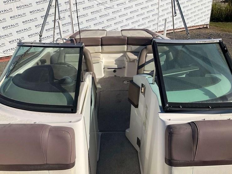 2014-sea-ray-250slx-bowrider-boat-with-t/a-boat-trailer-image-14