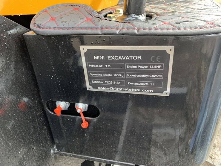 unused-2025-miva-va13-mini-excavator,-image-13