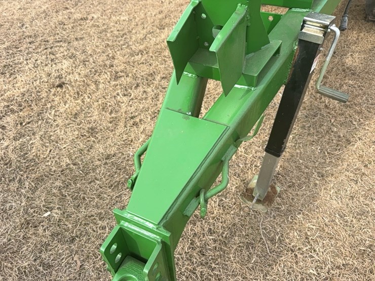 newton-crouch-spreader-cart-image-4