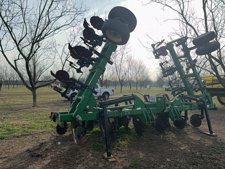 unverferth-ripper-stripper-image-16