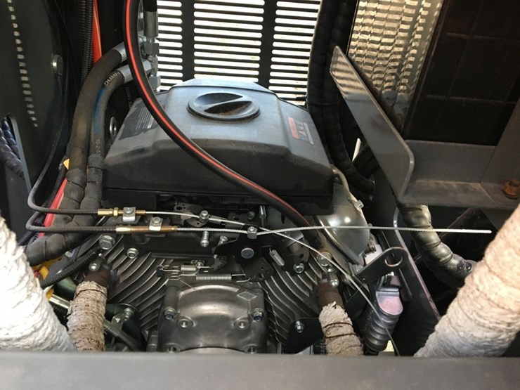 unused-hurricane-stand-on-compact-track-loader,-image-6