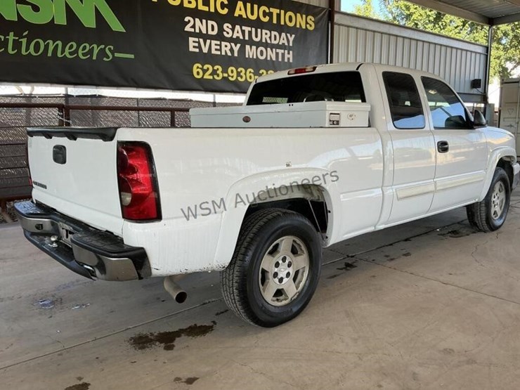 2006-chevrolet-silverado-1500-image-7