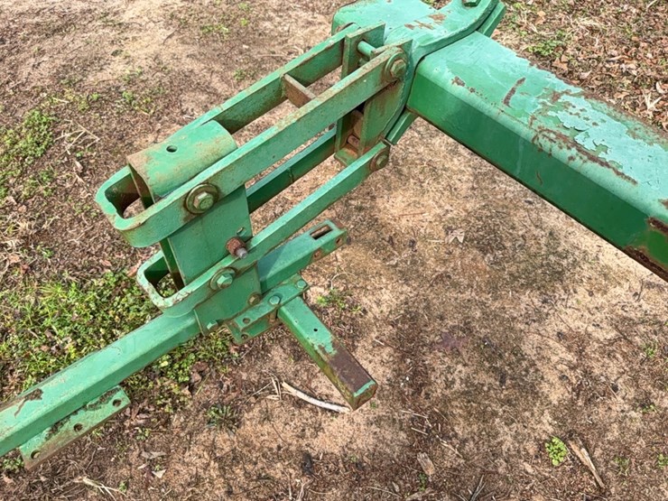 john-deere-cultivator-with-no-three-point-hitch-with-four-cultivator-units-image-24