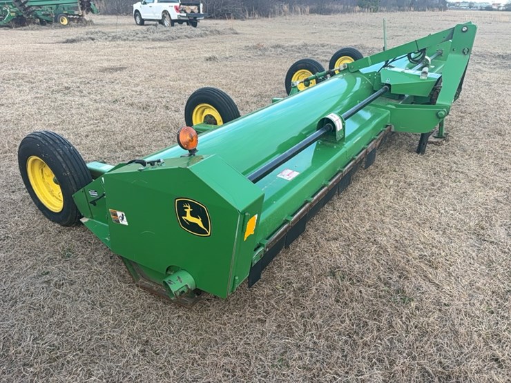 john-deere-520-image-1