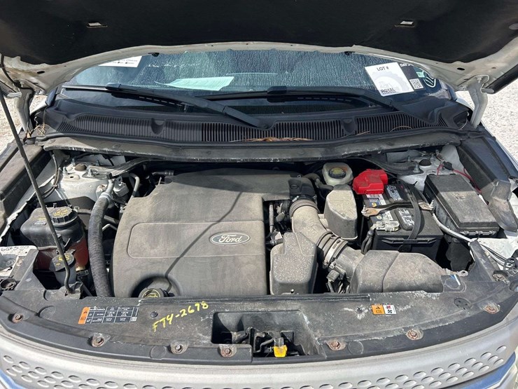 2014-ford-explorer-image-7