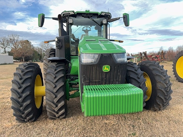 2022-john-deere-8r-410-image-18