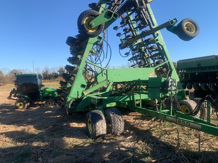 john-deere-1850-image-6