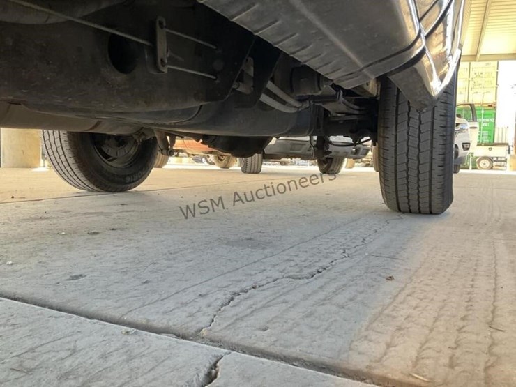 2004-chevrolet-silverado-1500-image-28