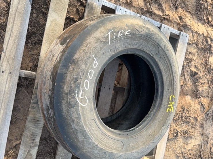 12.5-l-–-15-fi-tire-image-12