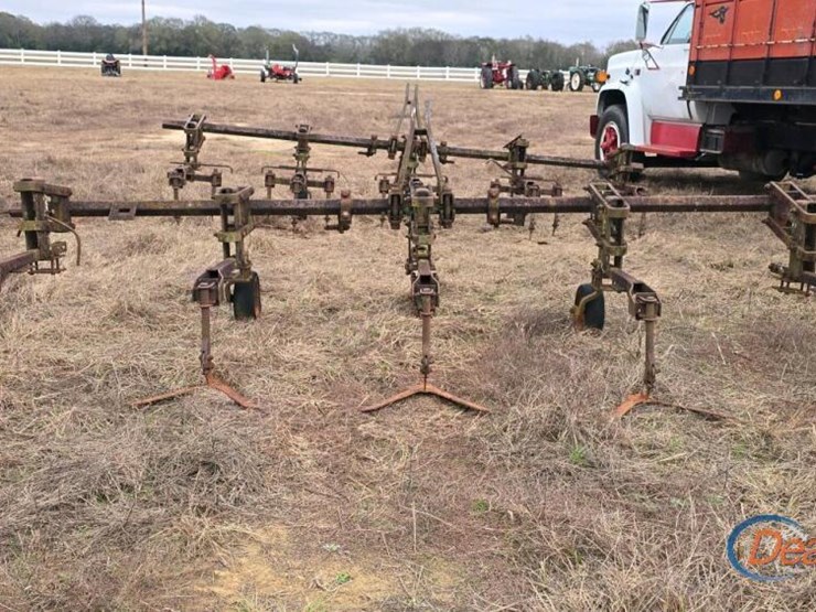 burch-4-row-cultivator-image-2