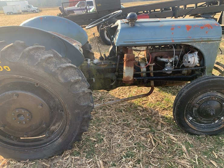 ford-tractor-image-8